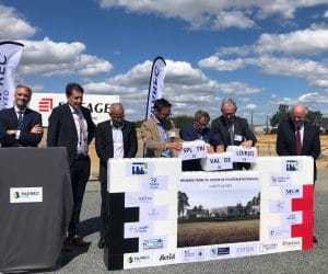 La SPL Tri Val-de-Loir(e) et Paprec posent la première pierre de l’usine de tri des collectes sélectives